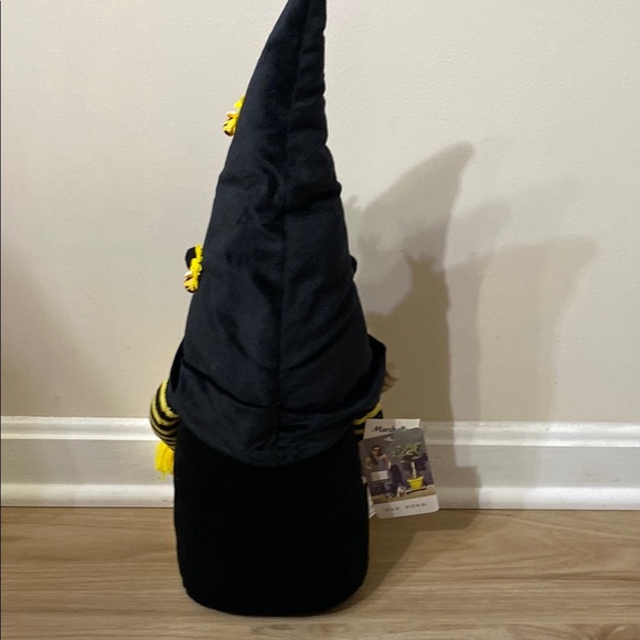 Rae Dunn Bee Sweet Black and Yellow Gnome Decor NWT - Picture 3 of 4